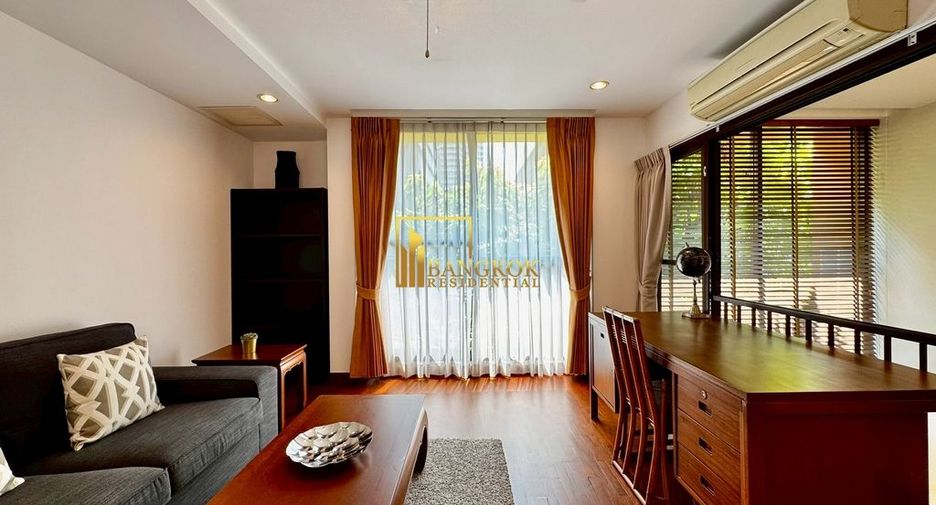 For rent 3 bedrooms house in Khlong Toei, Bangkok