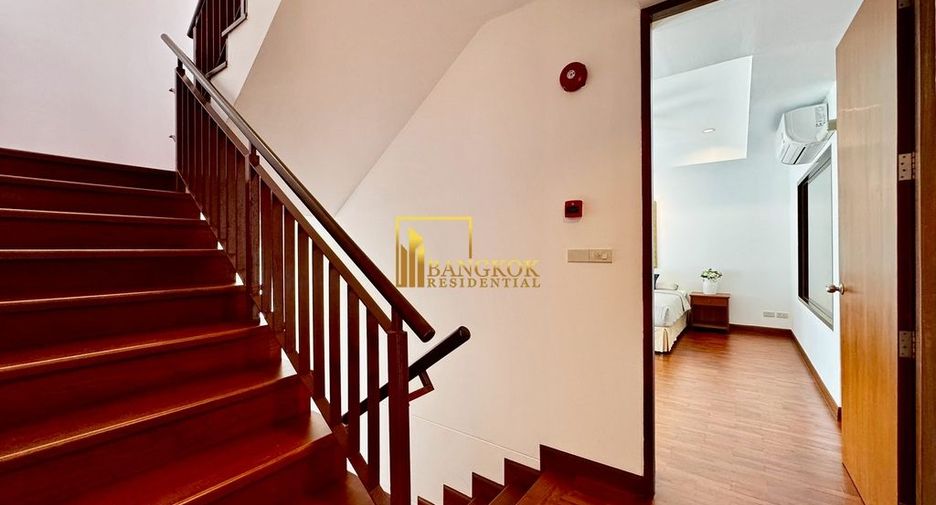 For rent 3 bedrooms house in Khlong Toei, Bangkok