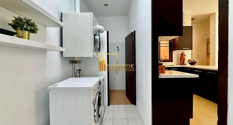 For rent 3 bedrooms house in Khlong Toei, Bangkok