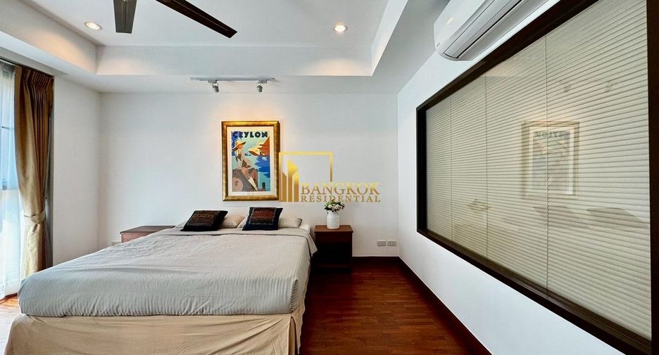 For rent 3 bedrooms house in Khlong Toei, Bangkok