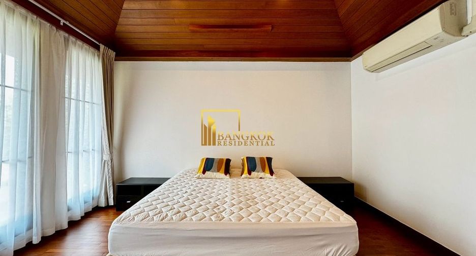For rent 3 bedrooms house in Khlong Toei, Bangkok