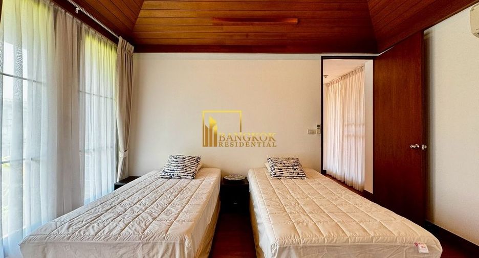 For rent 3 bedrooms house in Khlong Toei, Bangkok