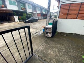 出售 公寓 联排别墅 在 Nong Chok, 曼谷