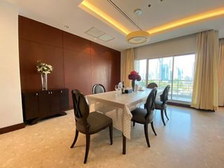 Condo en alquiler de 3 habitaciones en Pathum Wan, Bangkok