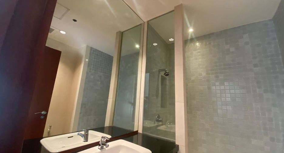 Condo en alquiler de 3 habitaciones en Pathum Wan, Bangkok