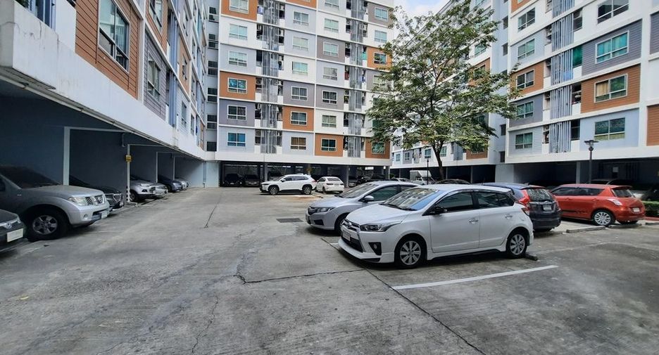 For sale studio condo in Wang Thonglang, Bangkok