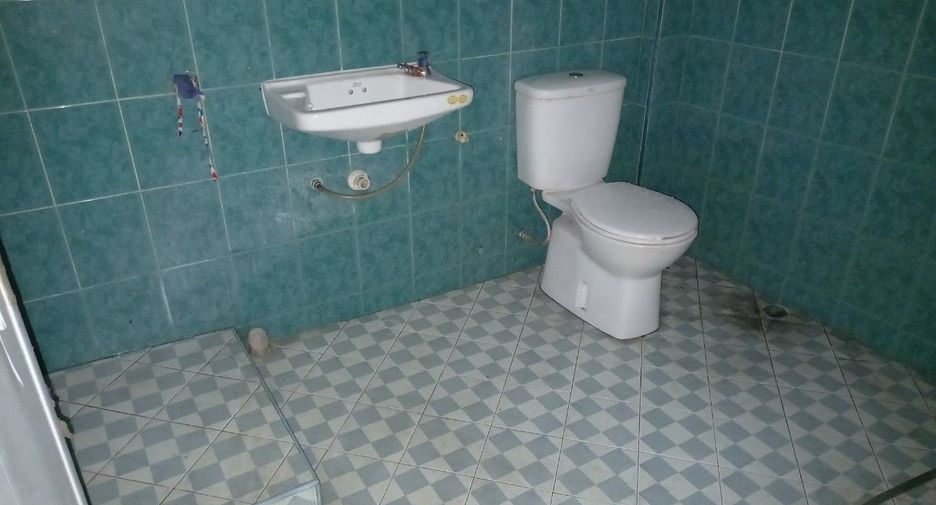 For sale studio townhouse in Nong Khaem, Bangkok