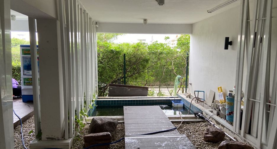 For sale studio condo in Lat Krabang, Bangkok