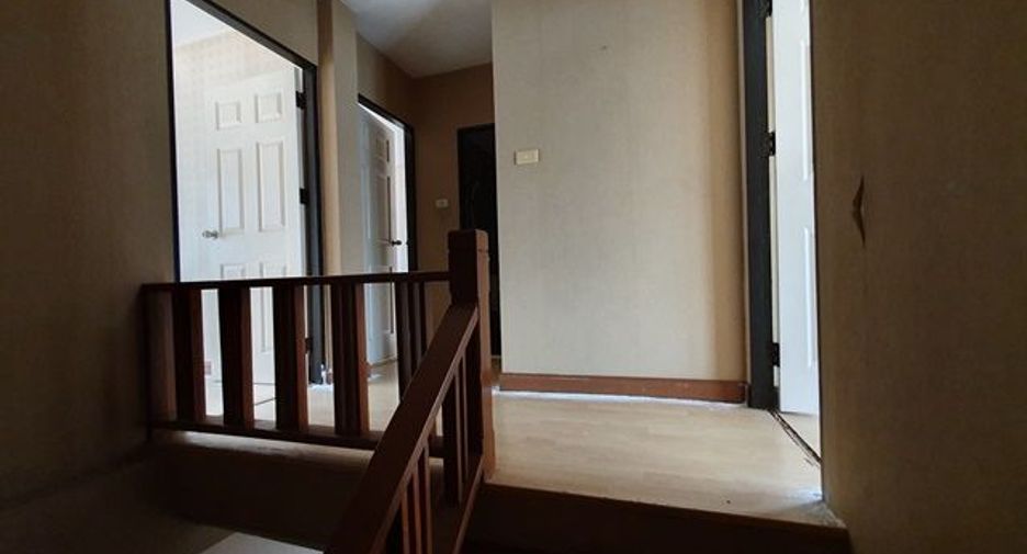 For sale studio townhouse in Min Buri, Bangkok