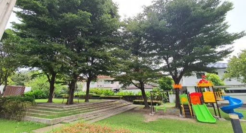 For sale studio house in Khan Na Yao, Bangkok