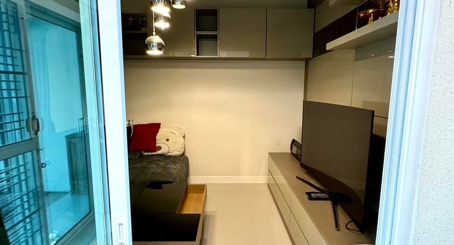 For sale 4 bedrooms townhouse in Bang Phli, Samut Prakan