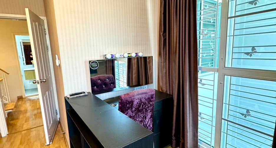 For sale 4 bedrooms townhouse in Bang Phli, Samut Prakan