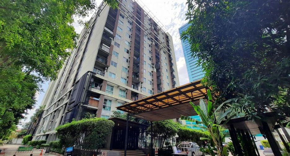 For sale studio condo in Ratchathewi, Bangkok