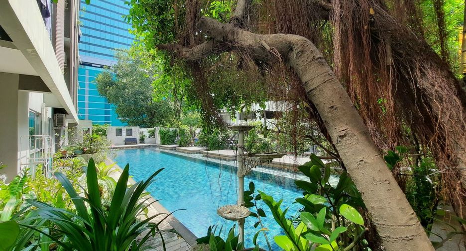 For sale studio condo in Ratchathewi, Bangkok