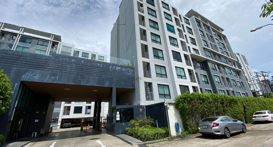 For sale studio condo in Bang Na, Bangkok