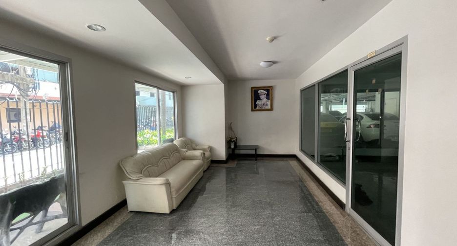 For sale studio condo in Lat Phrao, Bangkok
