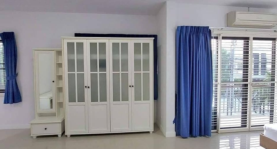 For rent 3 bedrooms house in Mueang Phuket, Phuket