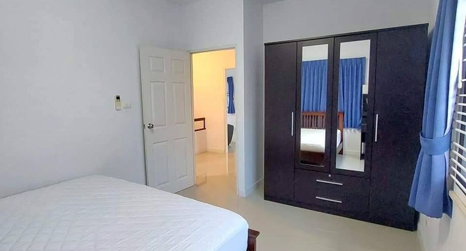 For rent 3 bedrooms house in Mueang Phuket, Phuket
