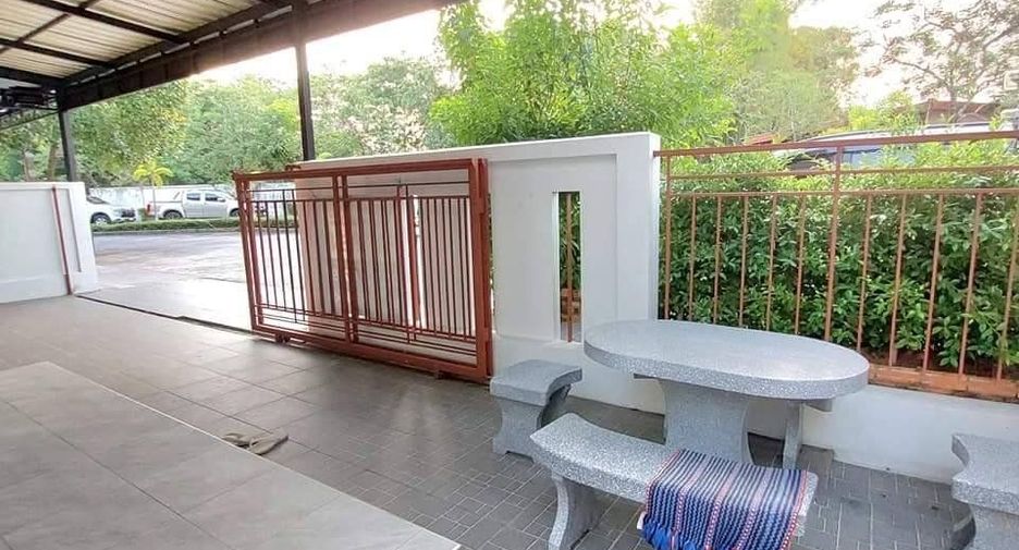 For rent 3 bedrooms house in Mueang Phuket, Phuket