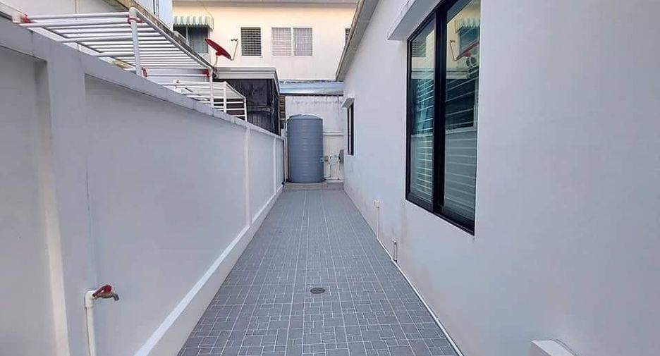 For rent 3 bedrooms house in Mueang Phuket, Phuket