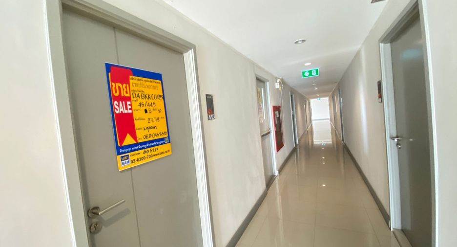 For sale スタジオ condo in Bang Khun Thian, Bangkok
