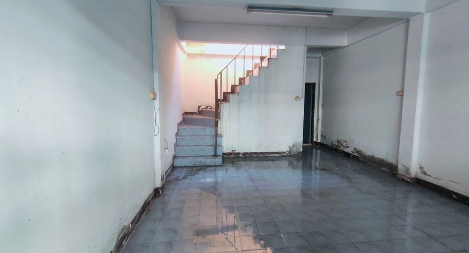 For sale studio townhouse in Min Buri, Bangkok