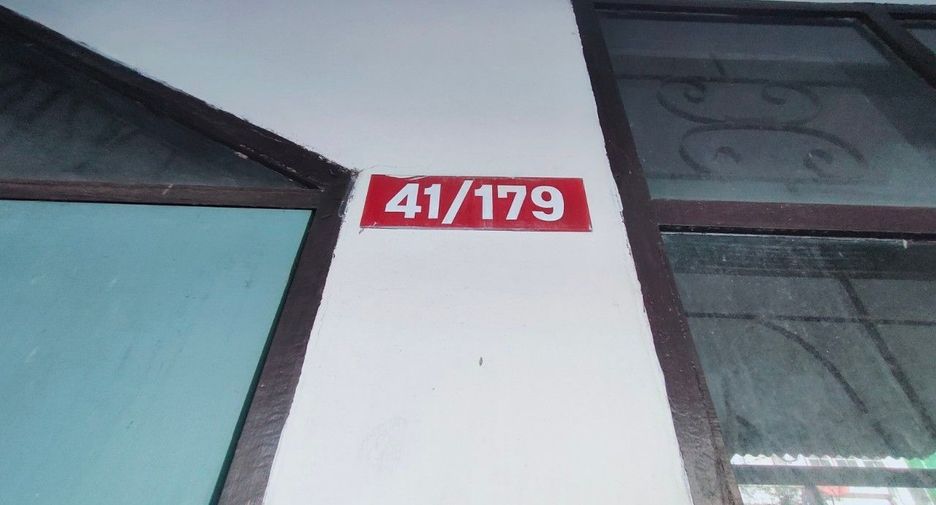 For sale studio townhouse in Min Buri, Bangkok