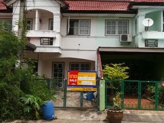 出售 公寓 联排别墅 在 Nong Chok, 曼谷