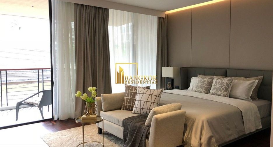 Reihenhaus zur Miete mit 5 Zimmer in Khlong Toei, Bangkok