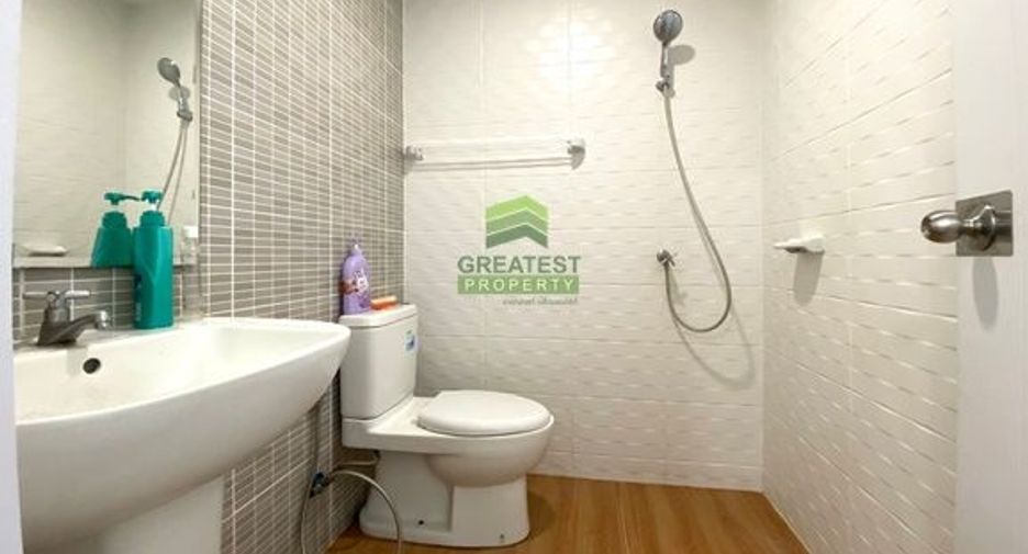 Casa adosada en venta de 3 habitaciones en Mueang Pathum Thani, Pathum Thani