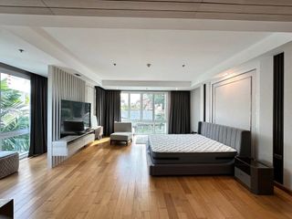 For rent 4 Beds condo in Khlong Toei, Bangkok