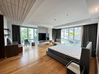 For rent 4 Beds condo in Khlong Toei, Bangkok