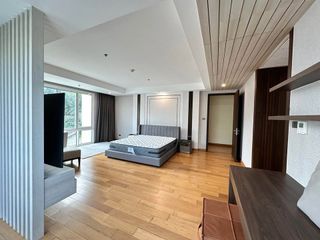 For rent 4 Beds condo in Khlong Toei, Bangkok