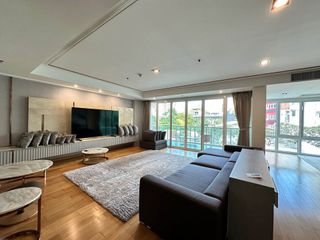 For rent 4 Beds condo in Khlong Toei, Bangkok