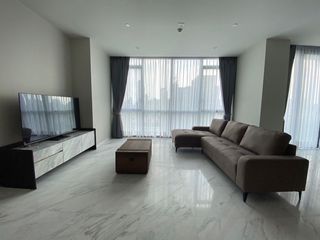 For sale 2 bed condo in Watthana, Bangkok