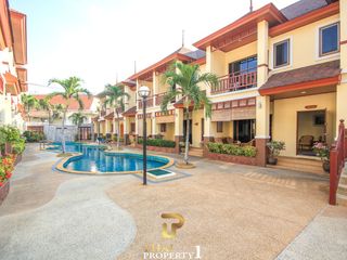 For sale 3 bed townhouse in Cha Am, Phetchaburi