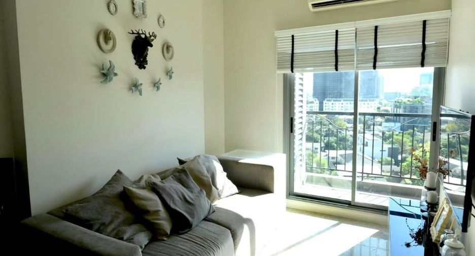 For rent and for sale 1 bed condo in Khlong Toei, Bangkok