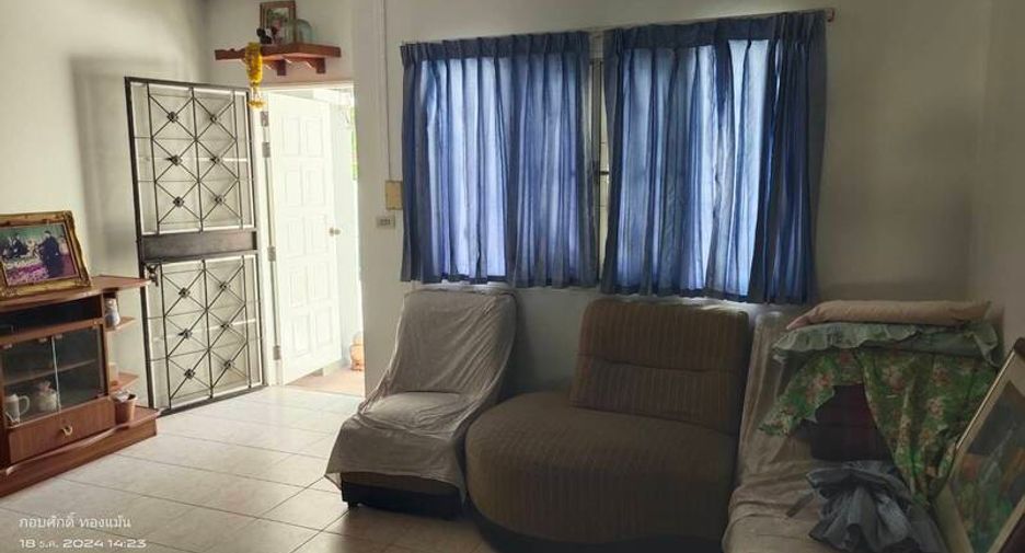 For sale 3 bedrooms townhouse in Bueng Kum, Bangkok