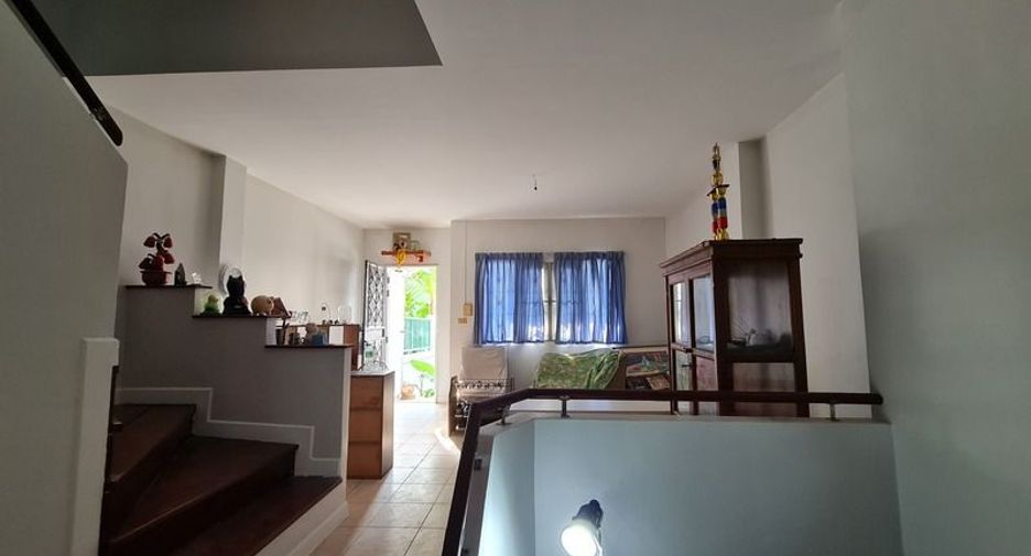 For sale 3 bedrooms townhouse in Bueng Kum, Bangkok