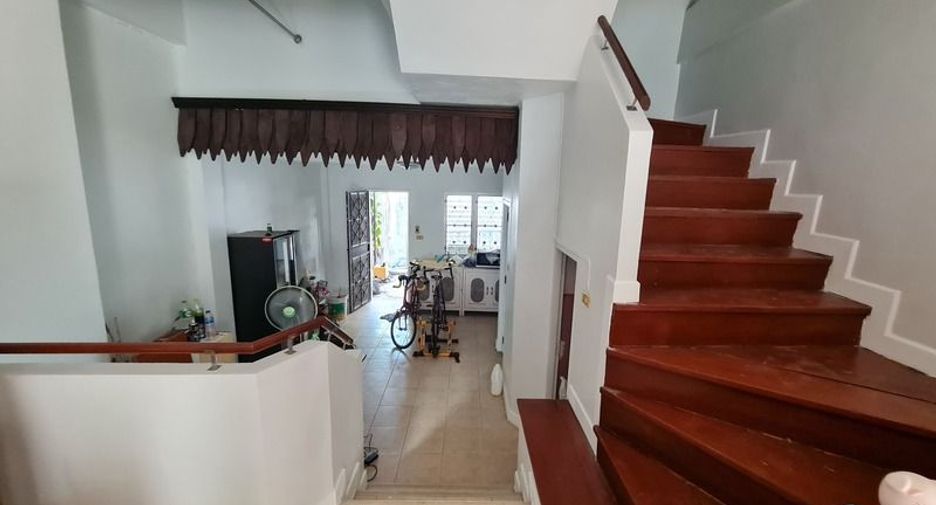 For sale 3 bedrooms townhouse in Bueng Kum, Bangkok