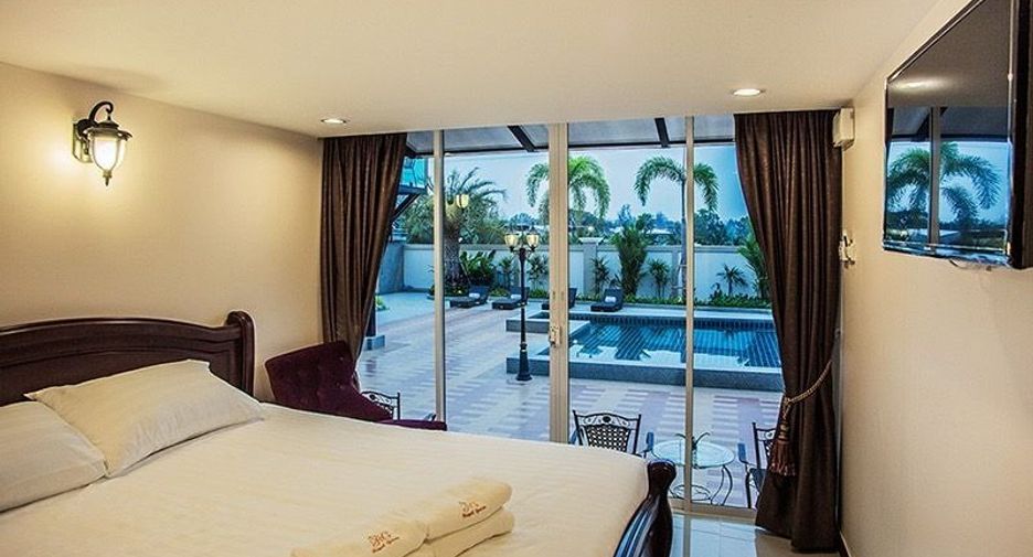 Villa zum Kauf mit 33 Zimmer in Cha Am, Phetchaburi