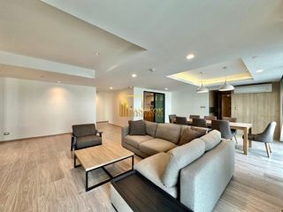 For rent 3 bedrooms serviced apartment in Watthana, Bangkok