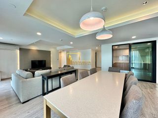 For rent 3 bedrooms serviced apartment in Watthana, Bangkok