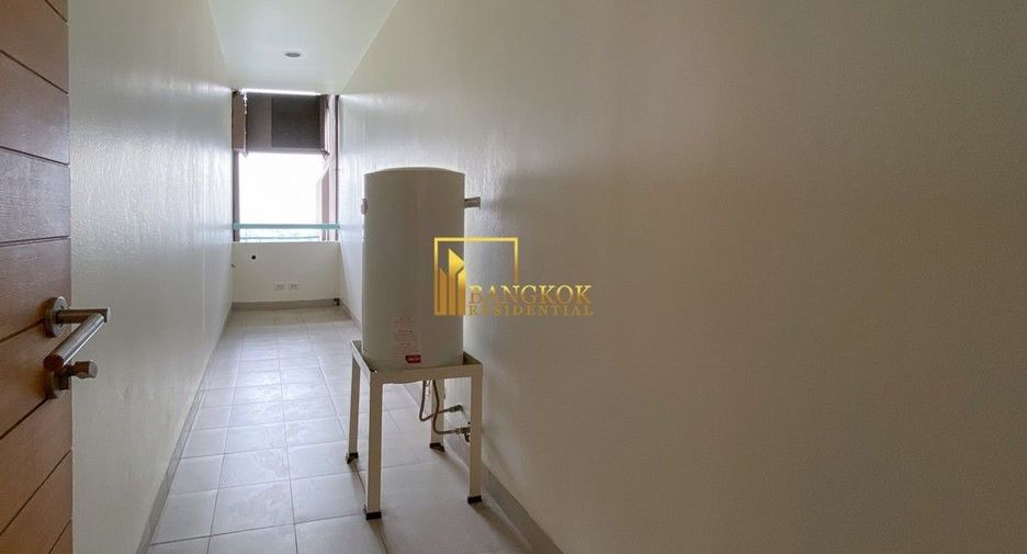 For rent 2 bedrooms serviced apartment in Bang Kho Laem, Bangkok