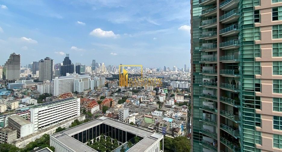 For rent 3 bedrooms serviced apartment in Bang Kho Laem, Bangkok