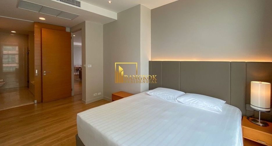 For rent 3 bedrooms serviced apartment in Bang Kho Laem, Bangkok