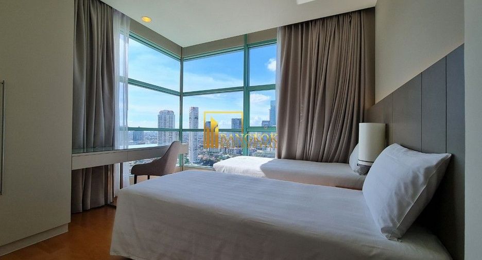 For rent 2 bedrooms serviced apartment in Bang Kho Laem, Bangkok