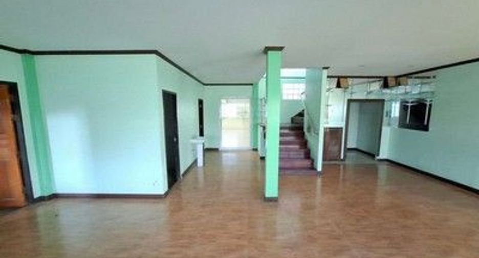For sale retail Space in Phanat Nikhom, Chonburi