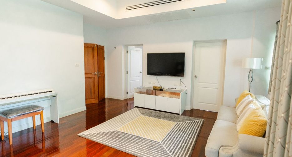 À vendre 4 chambres maison à Saphan Sung, Bangkok