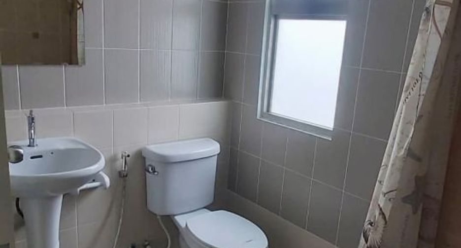 For rent studio house in Si Racha, Chonburi